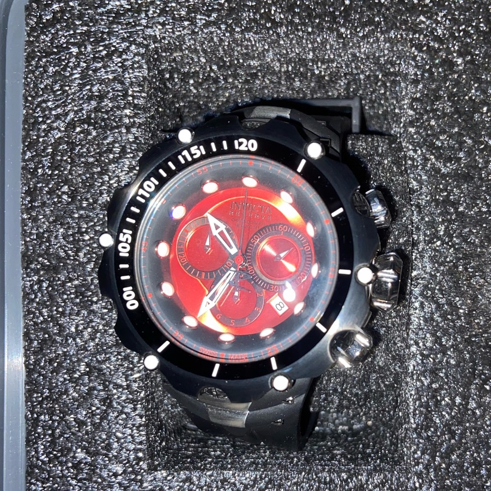 Invicta Reserve Venom